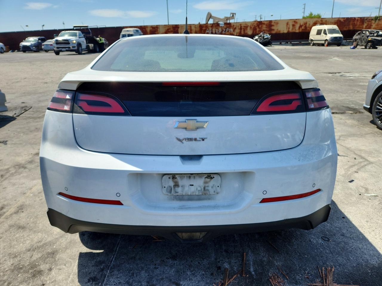 2013 Chevrolet Volt - Image 6