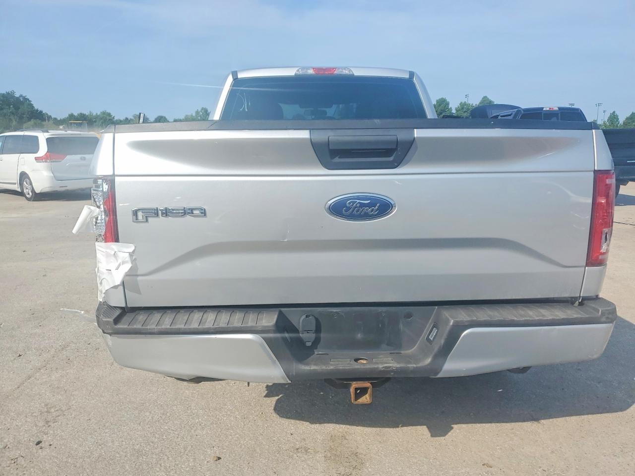 2016 Ford F150 Super Cab - Фото 6