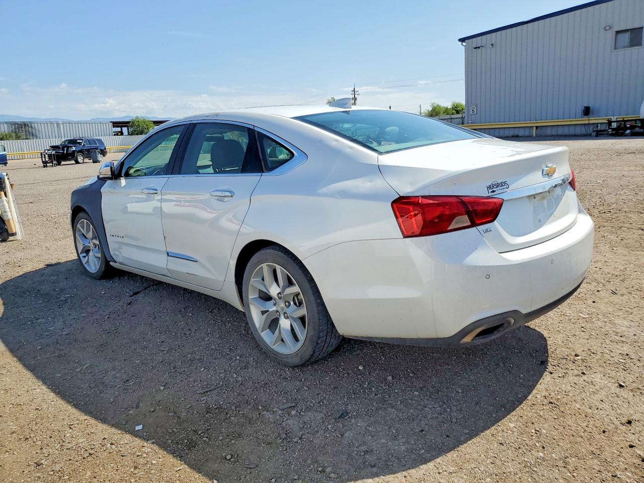2015 Chevrolet Impala Ltz - Image 2