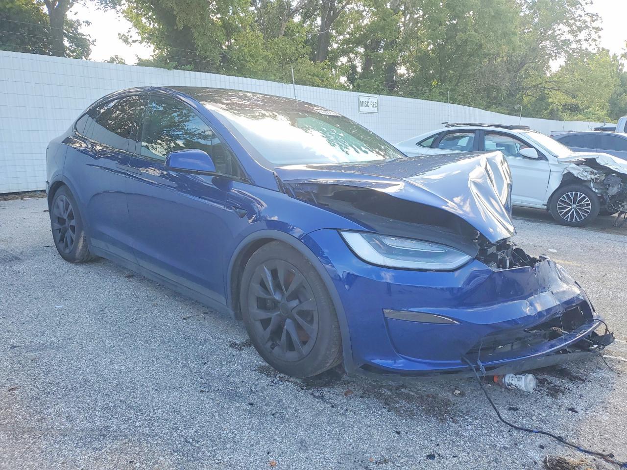 2023 Tesla Model X - Image 4