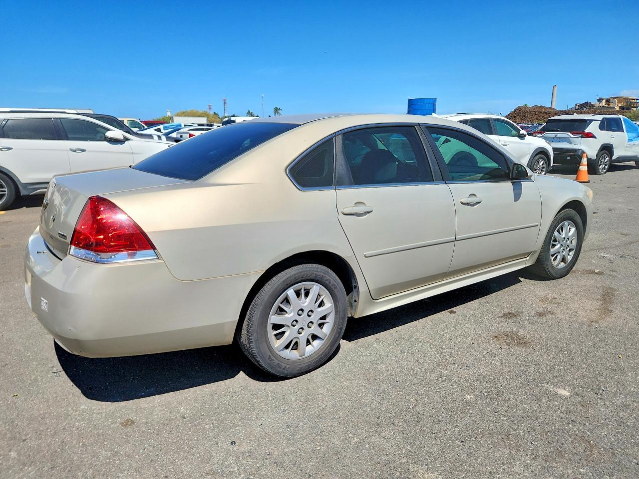 2010 Chevrolet Impala Police - Image 3