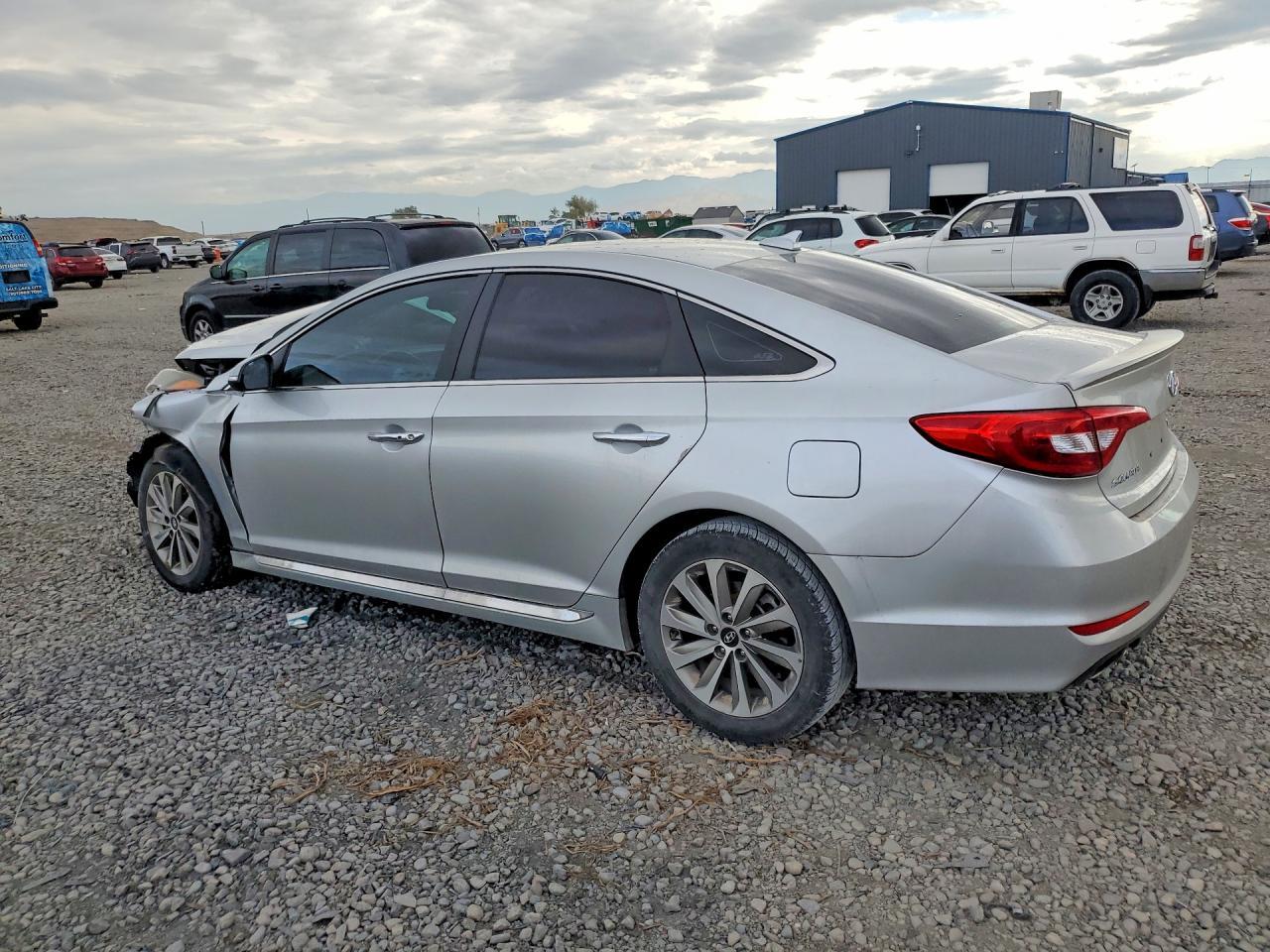 2017 Hyundai Sonata Sport - Image 2