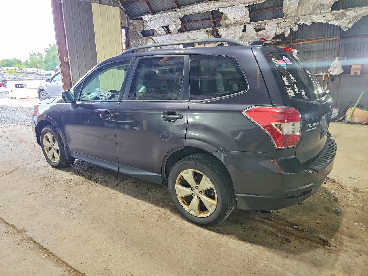 2016 Subaru Forester 2.5I Premium - Image 2