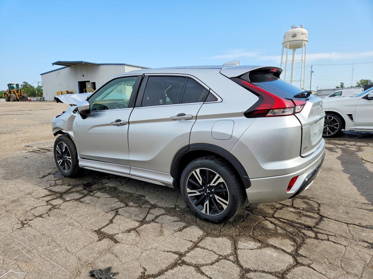 2023 Mitsubishi Eclipse Cross Se - Фото 2