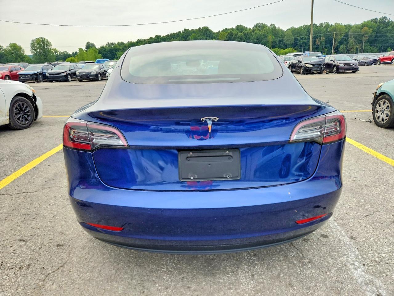 2022 Tesla Model 3 - Image 6