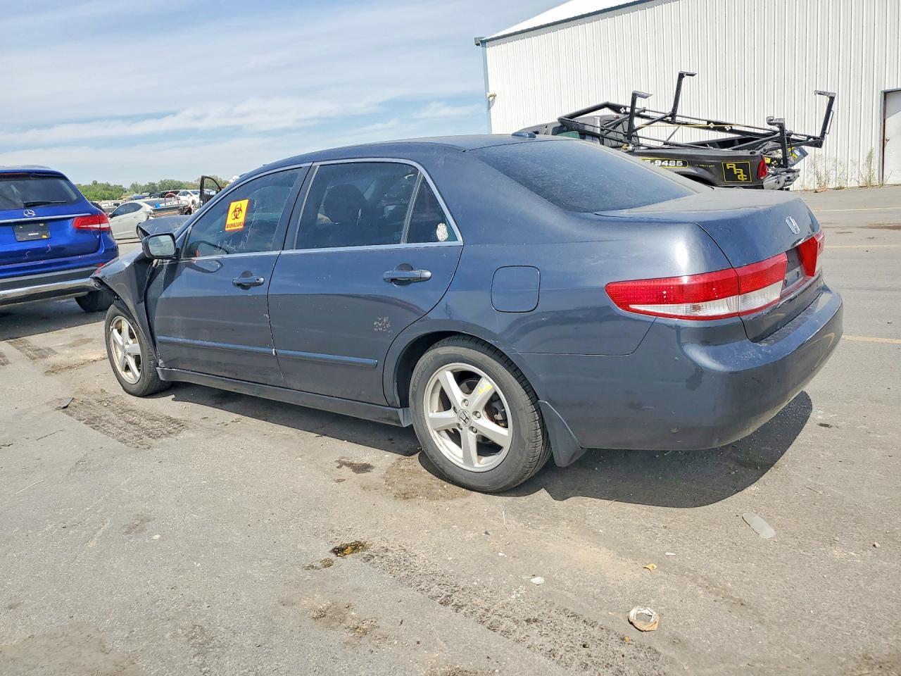 2004 Honda Accord - Фото 2