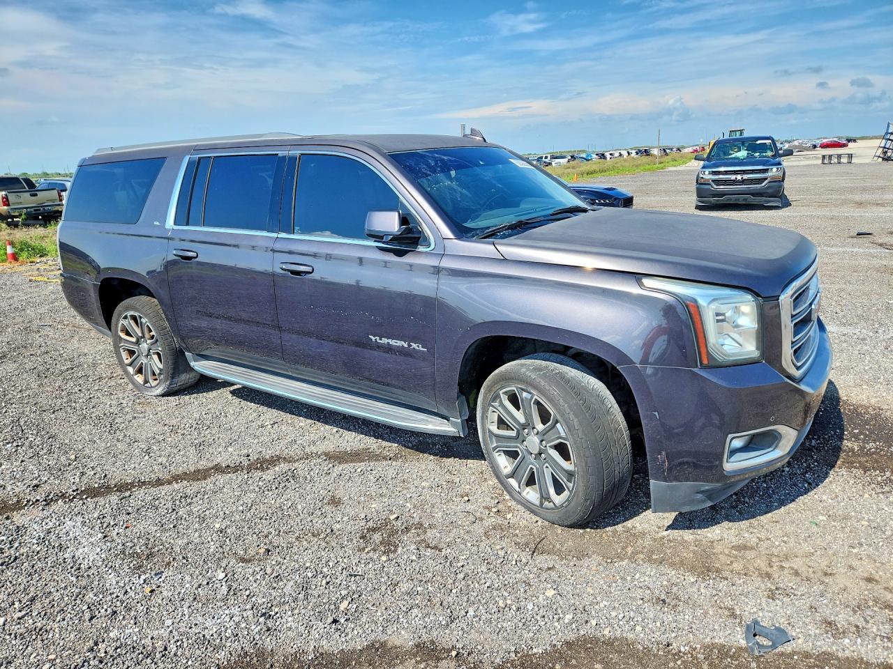 2017 GMC Yukon Xl K1500 Slt - Image 4