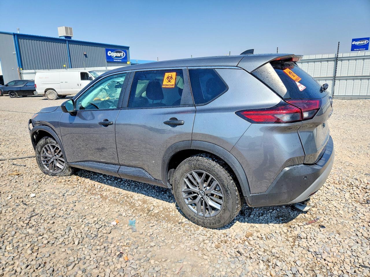 2023 Nissan Rogue S - Image 2