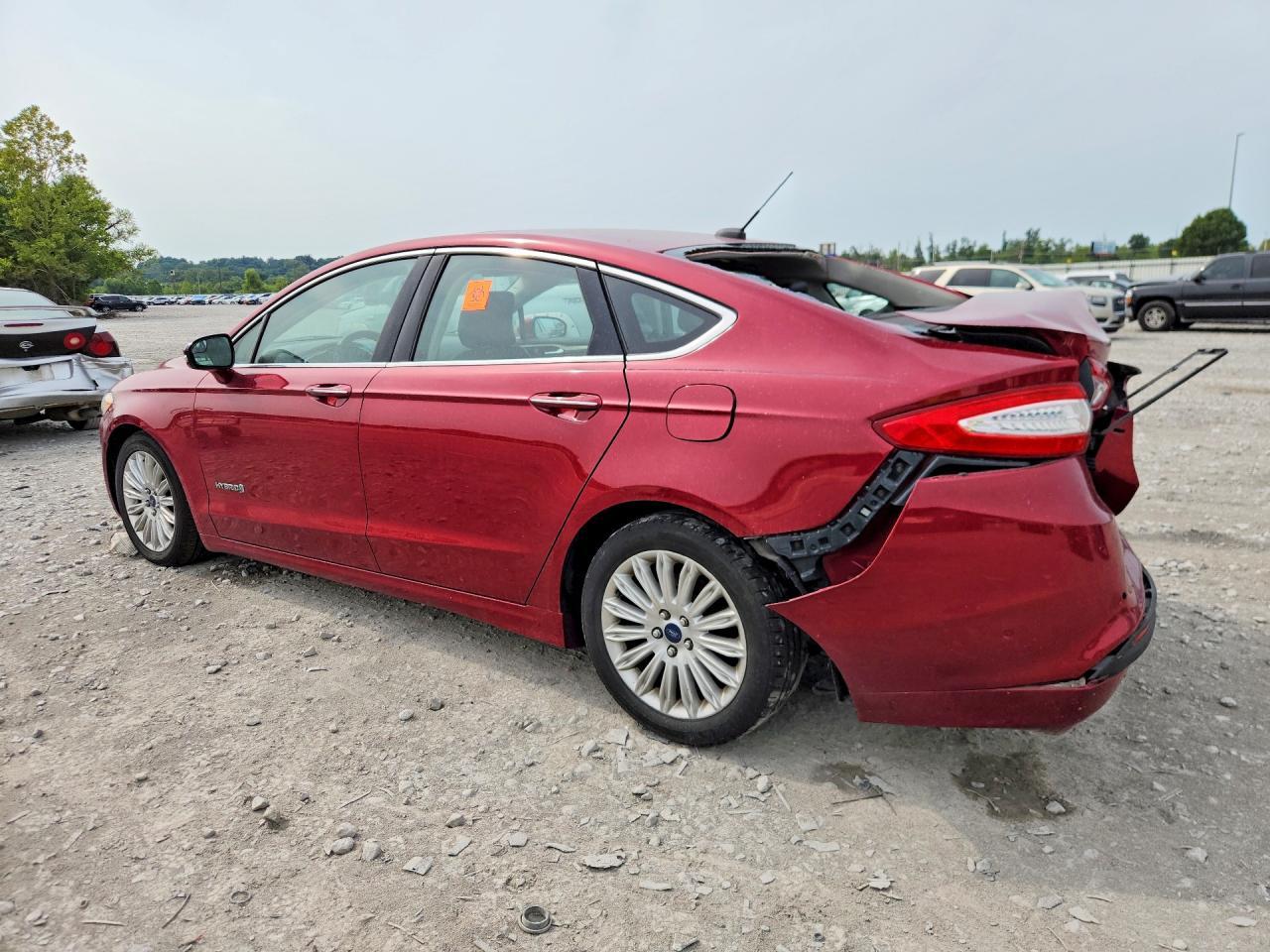 2015 Ford Fusion Se Hybrid - Фото 2