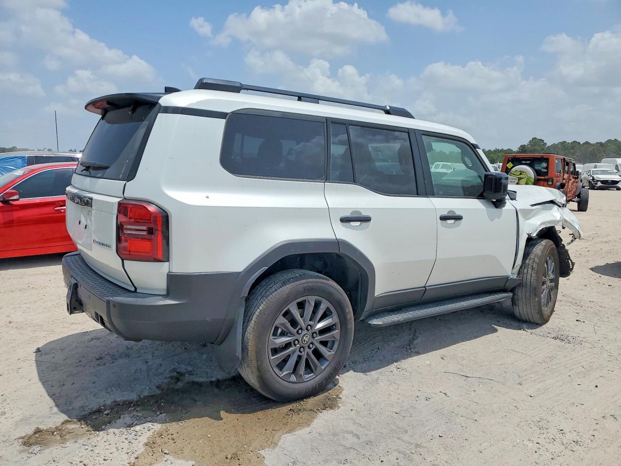 2026 Toyota Land Cruiser Base - Фото 3