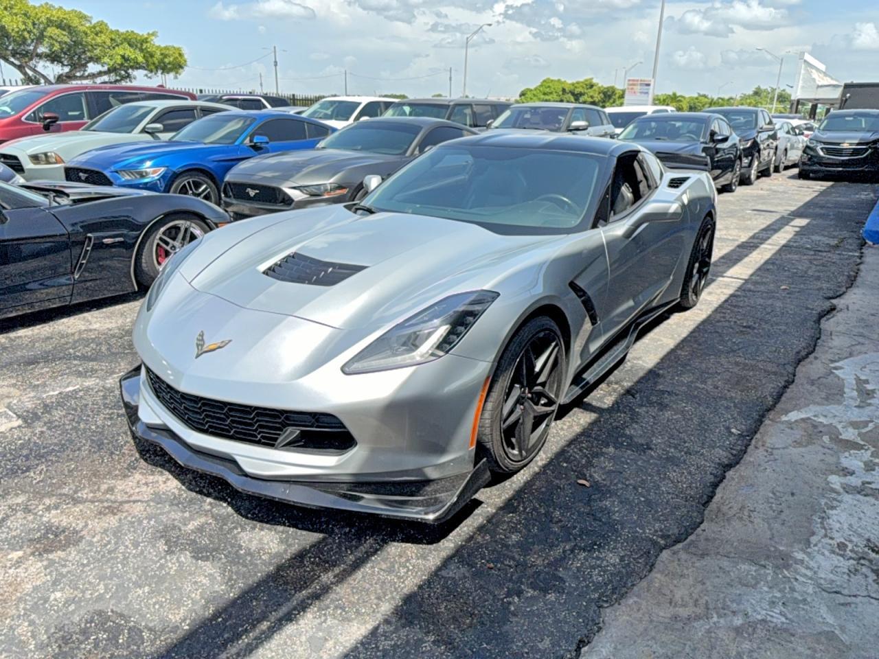 2016 Chevrolet Corvette Stingray 3Lt - Фото 2
