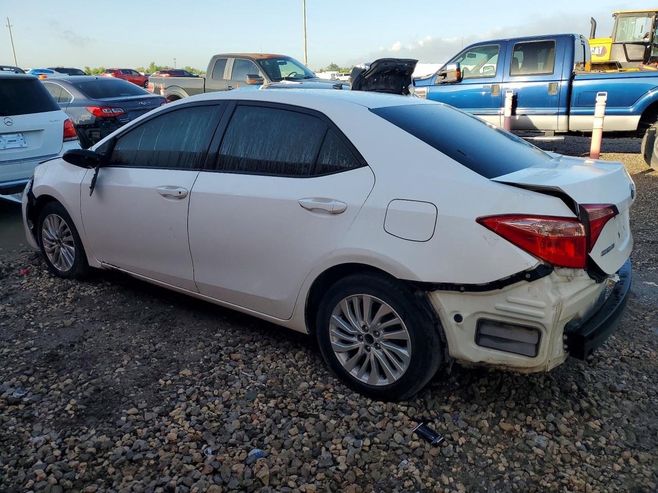 2019 Toyota Corolla Le - Фото 2