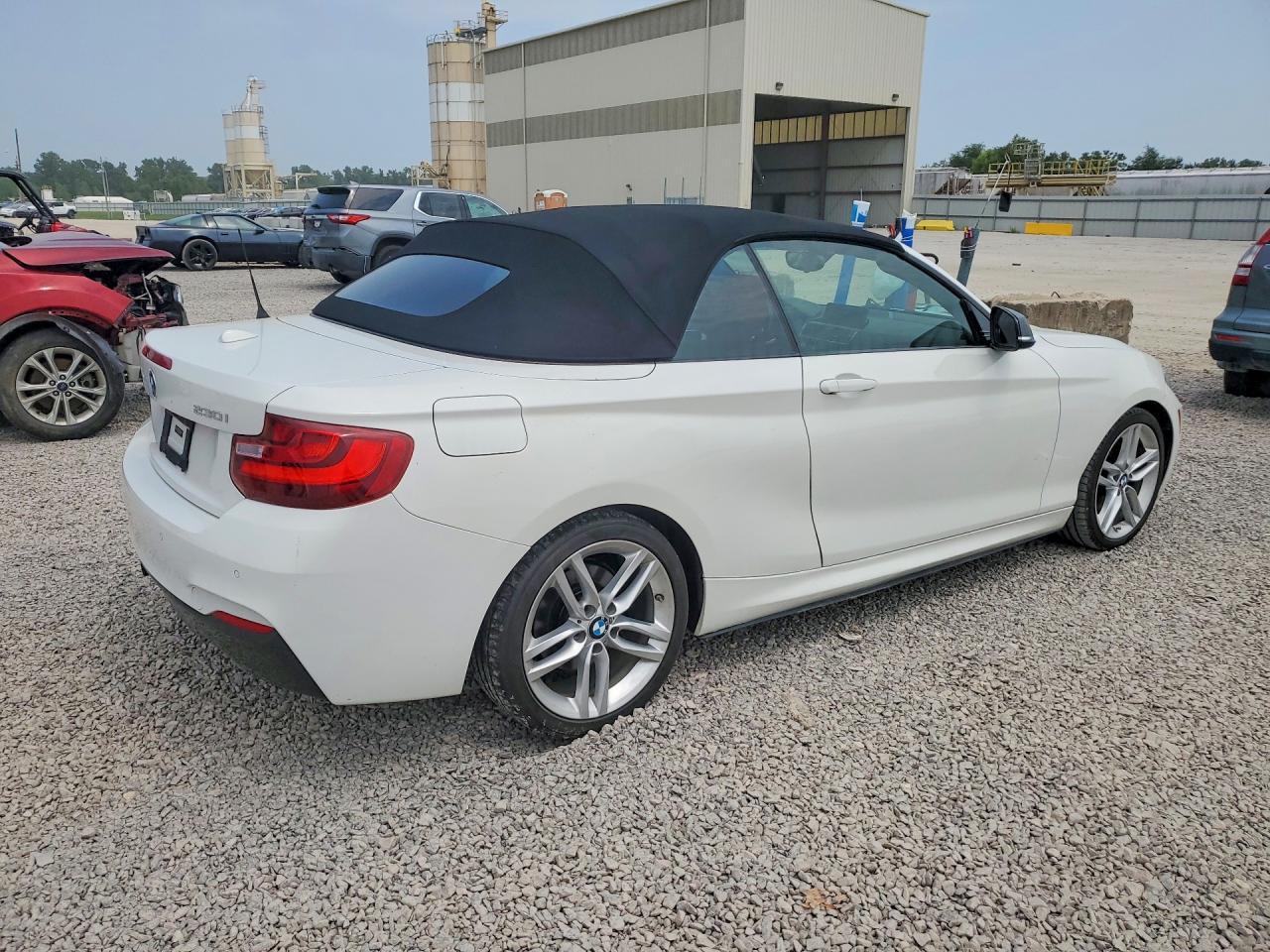 2017 BMW 230I - Фото 3