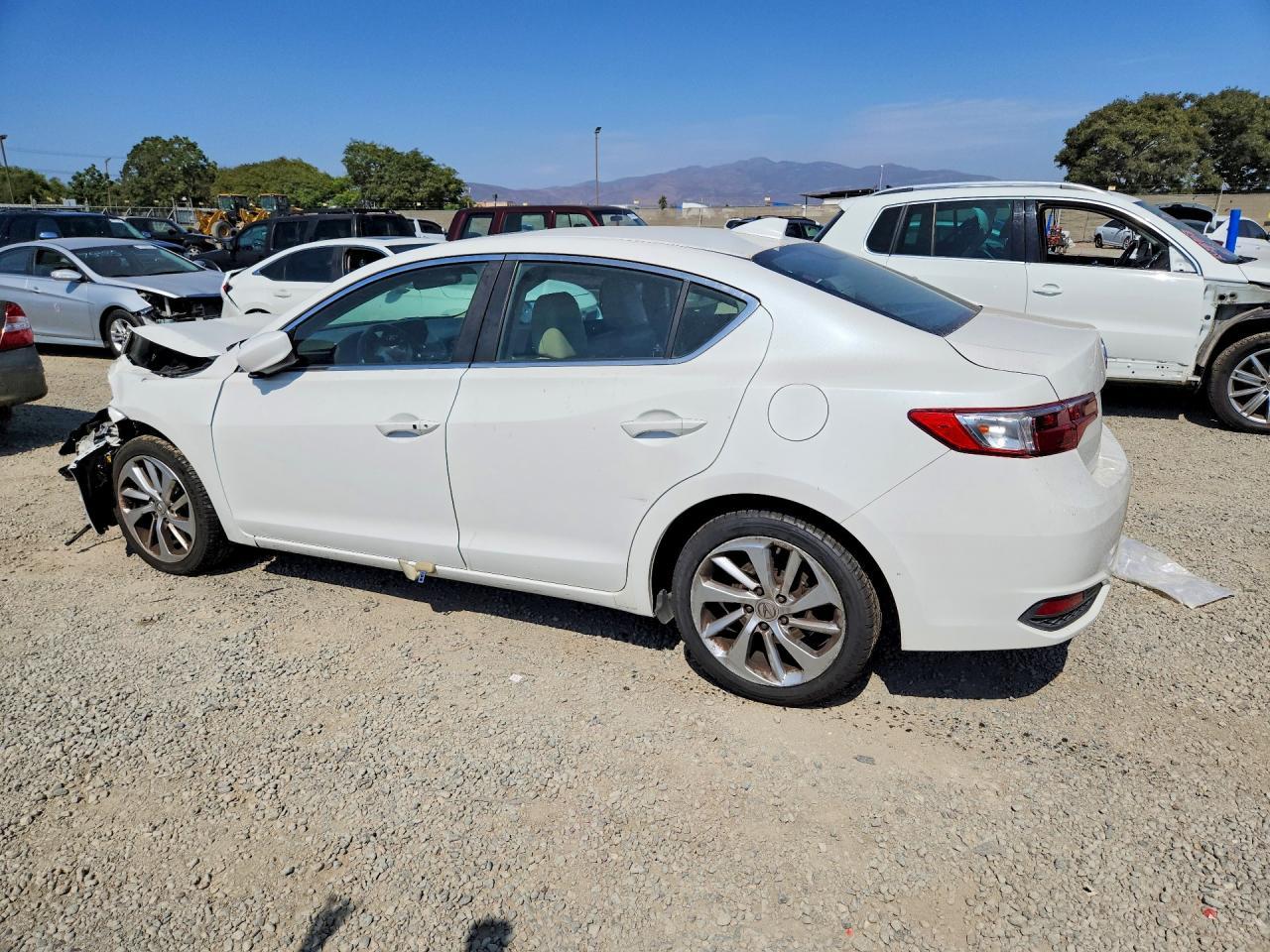 2017 Acura Ilx Base Watch Plus - Фото 2