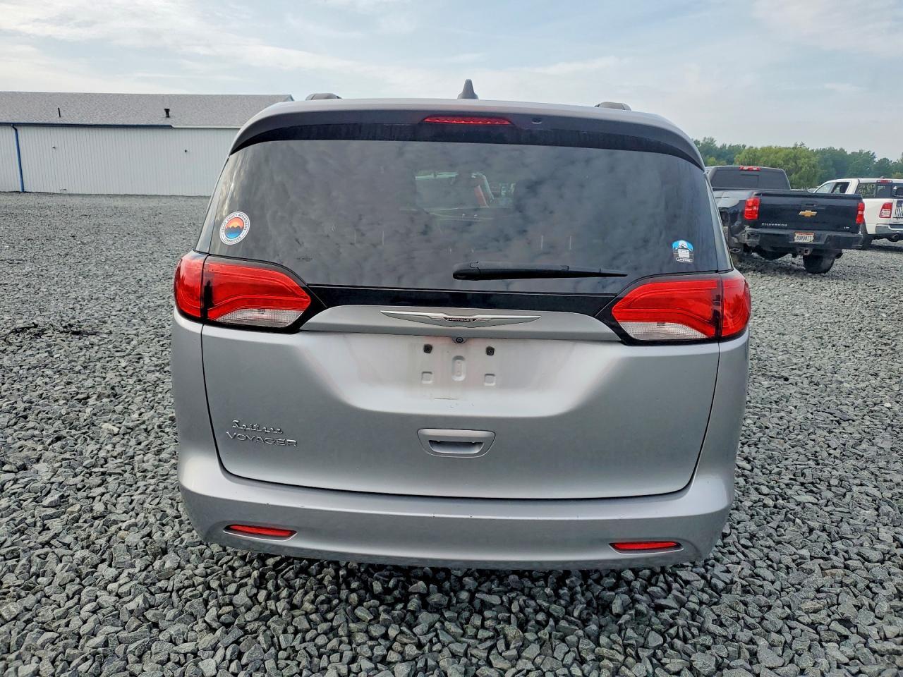 2021 Chrysler Voyager Lxi - Image 6