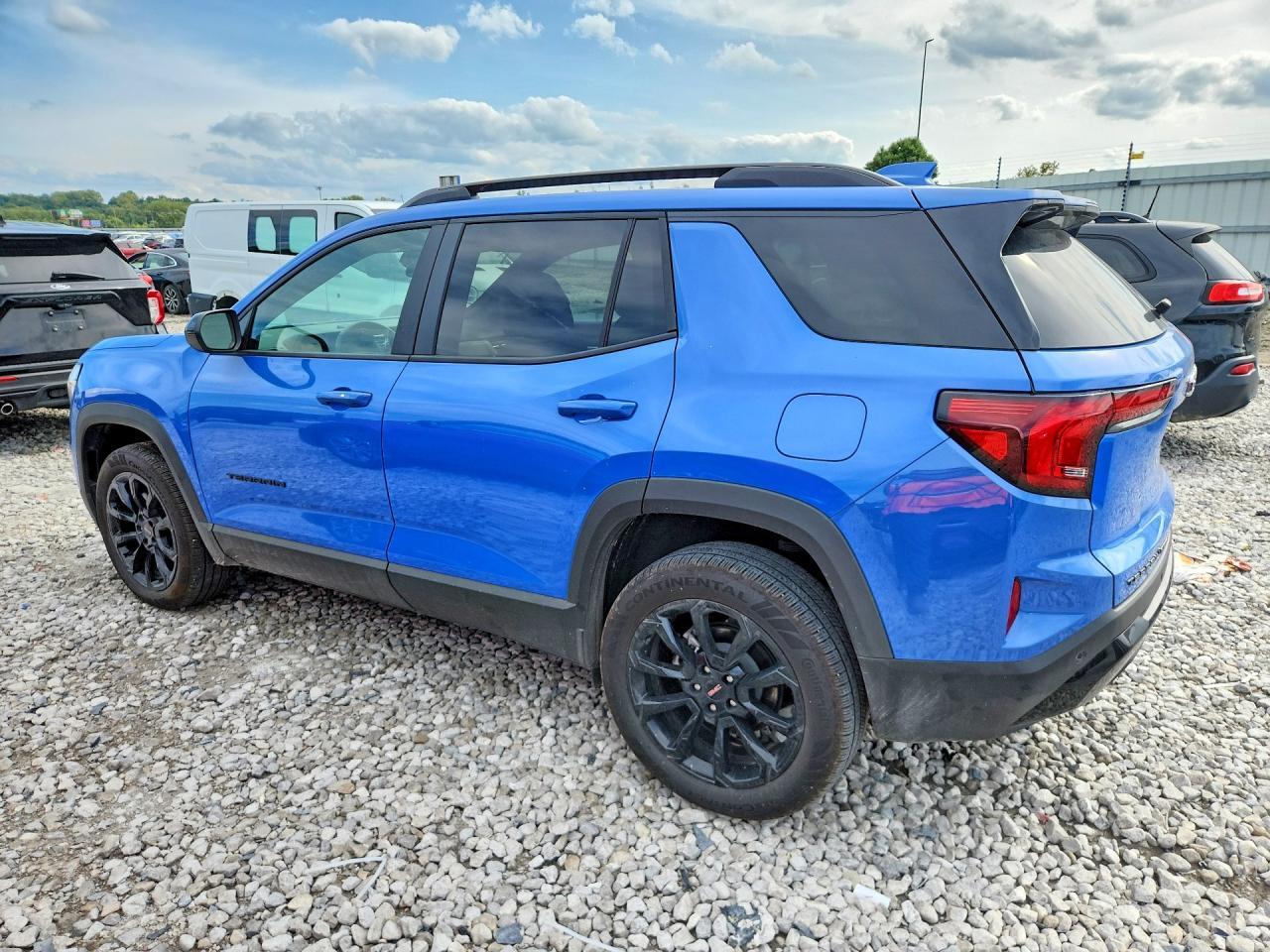 2026 GMC Terrain Elevation - Фото 2