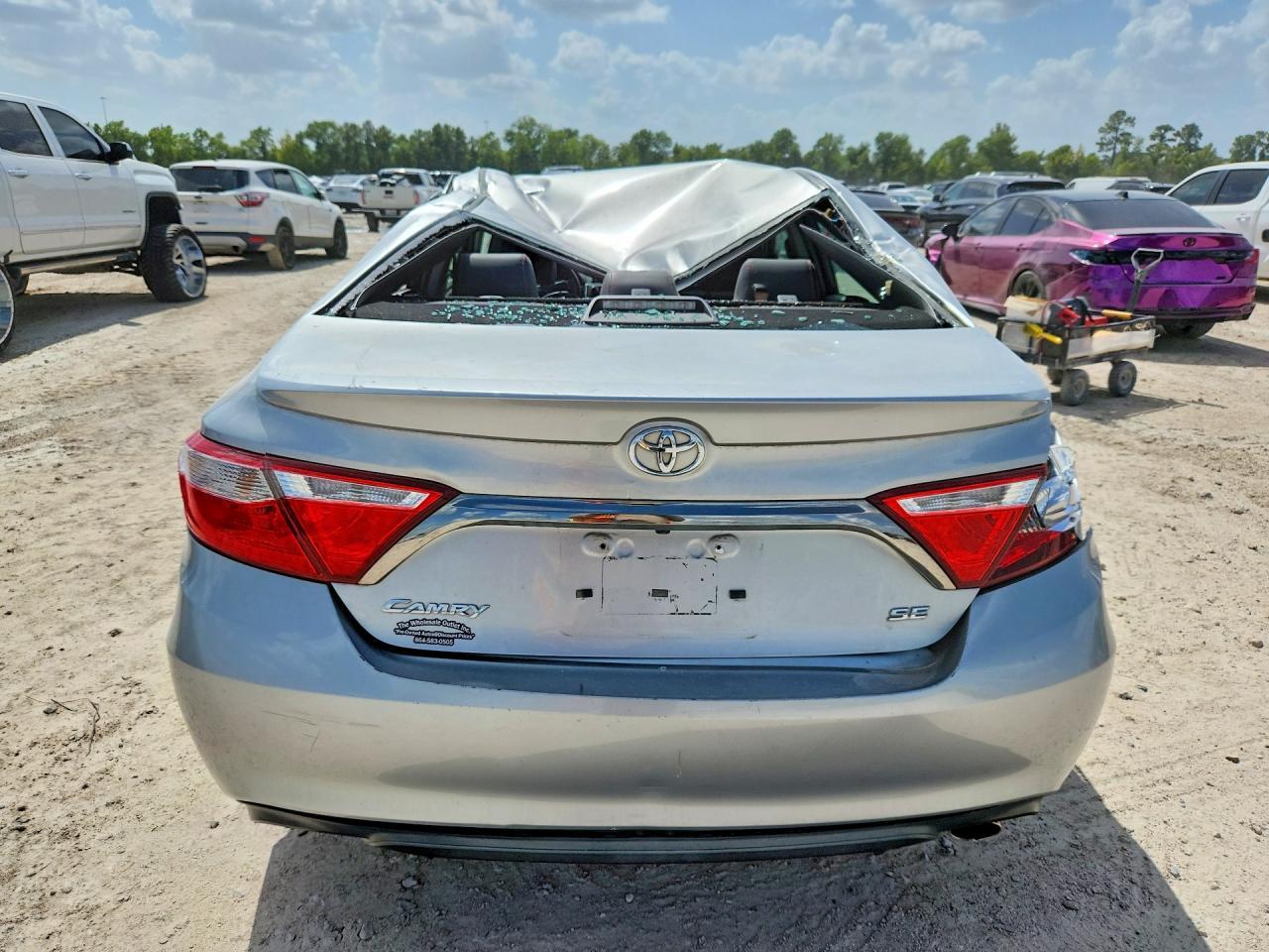2016 Toyota Camry Se - Фото 6