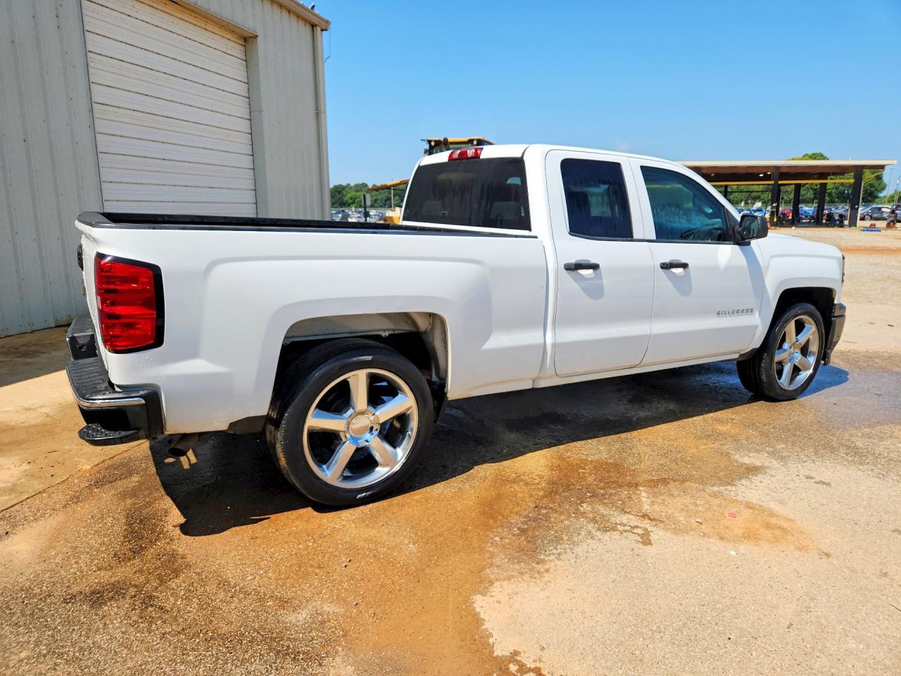 2015 Chevrolet Silverado C1500 - Image 3