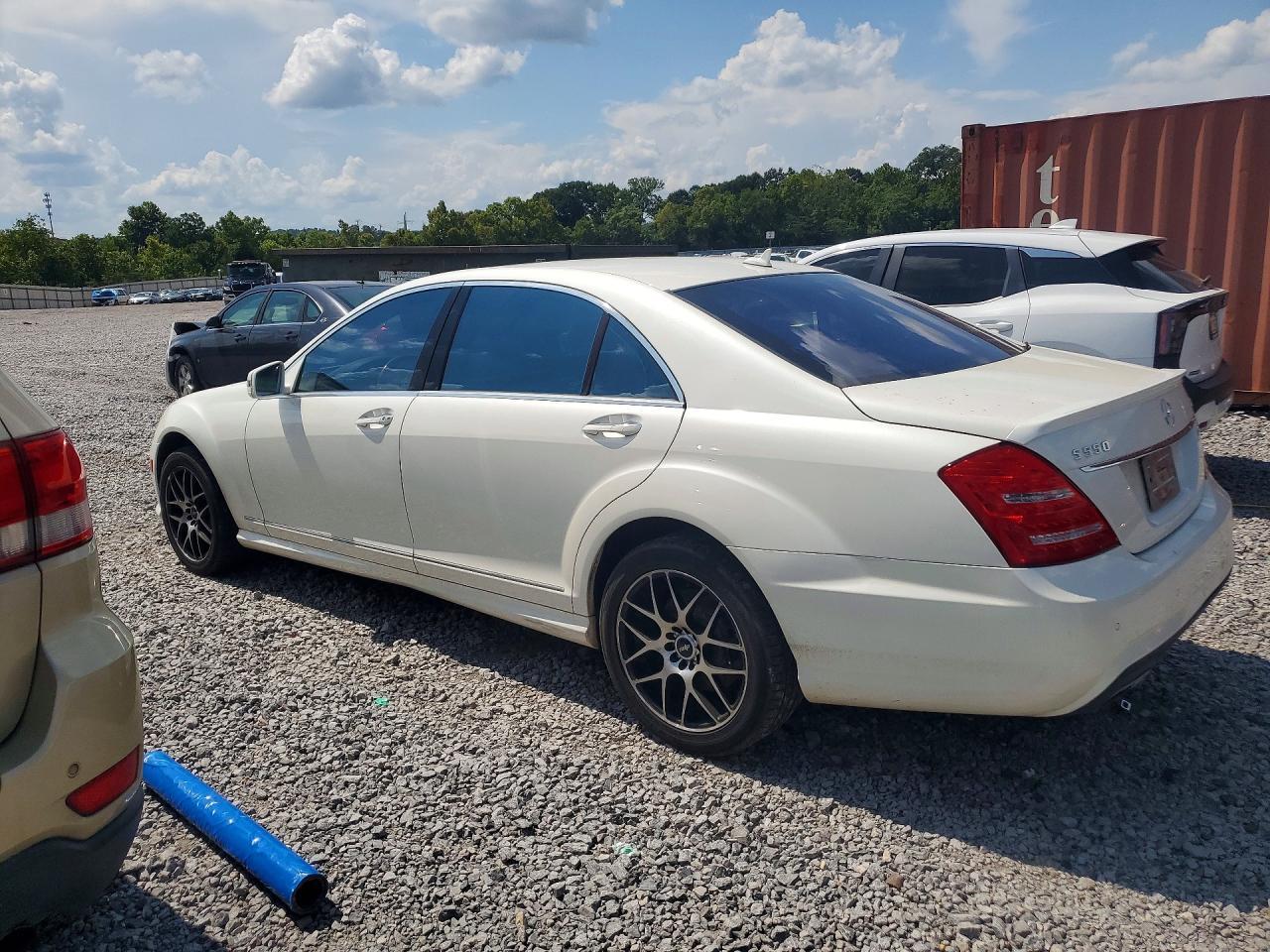 2010 Mercedes-Benz S 550 4Matic - Фото 2