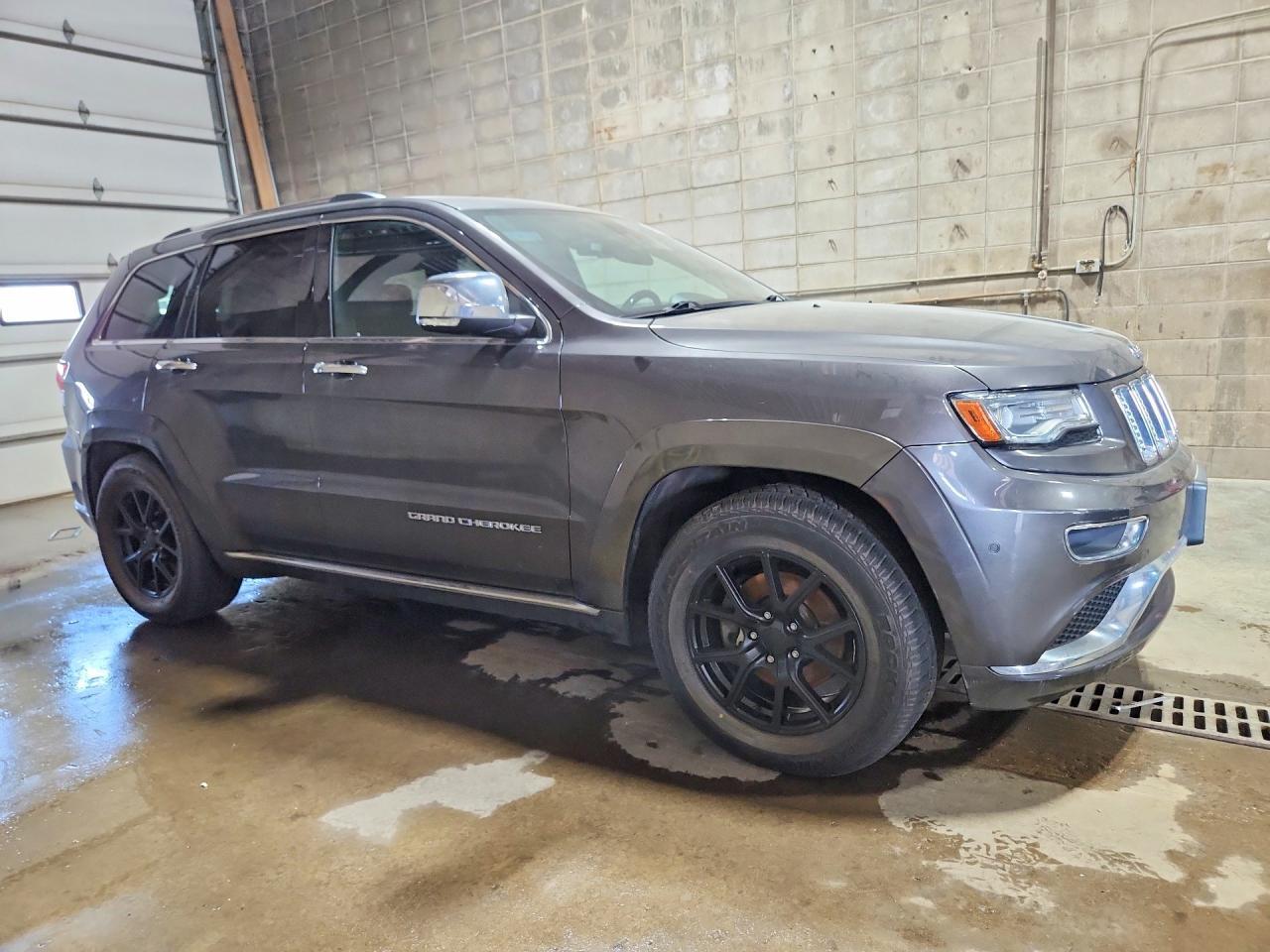 2014 Jeep Grand Cherokee Summit - Image 4