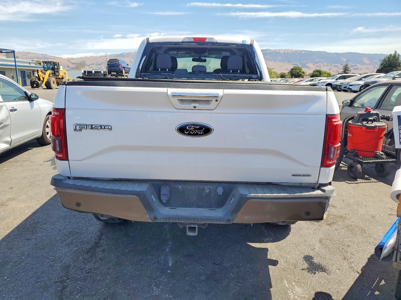2016 Ford F150 Super Cab - Image 6