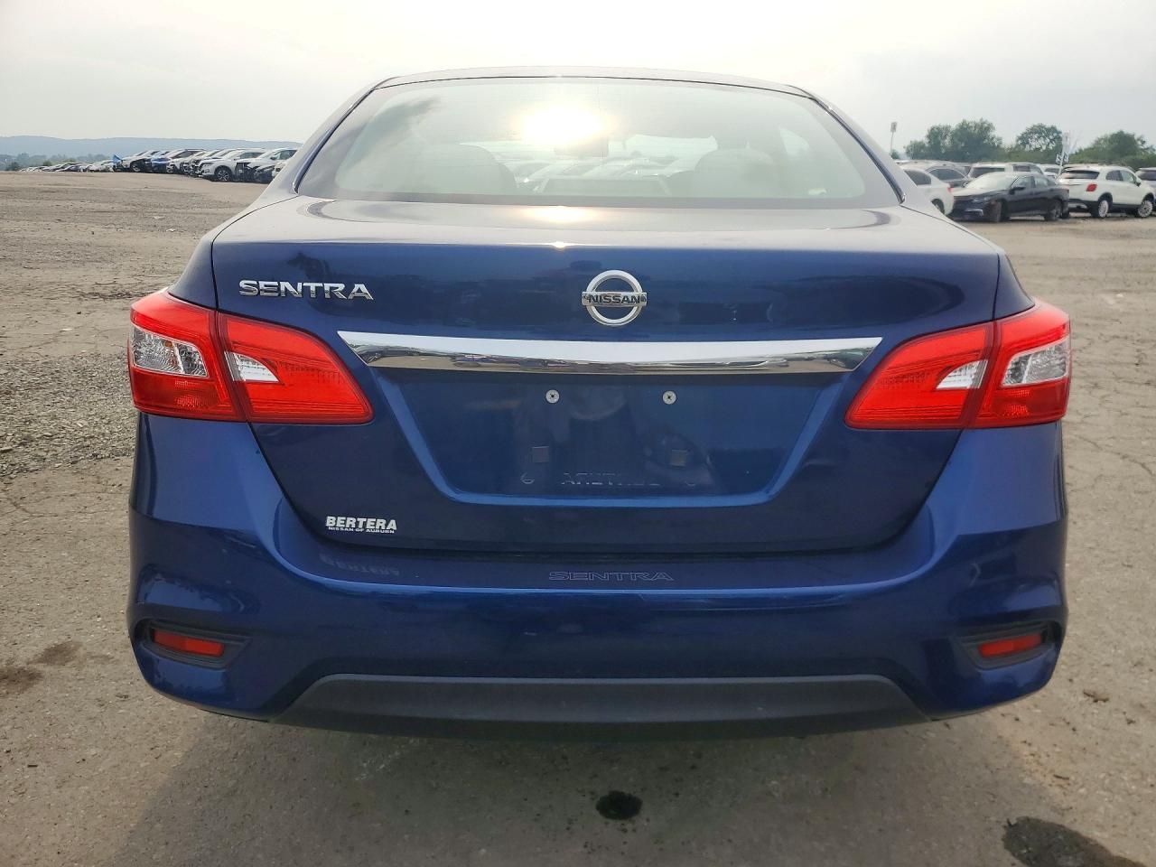 2017 Nissan Sentra S - Image 6