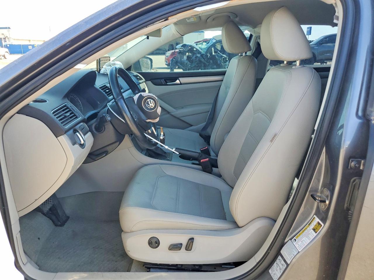 2015 Volkswagen Passat Se - Фото 7