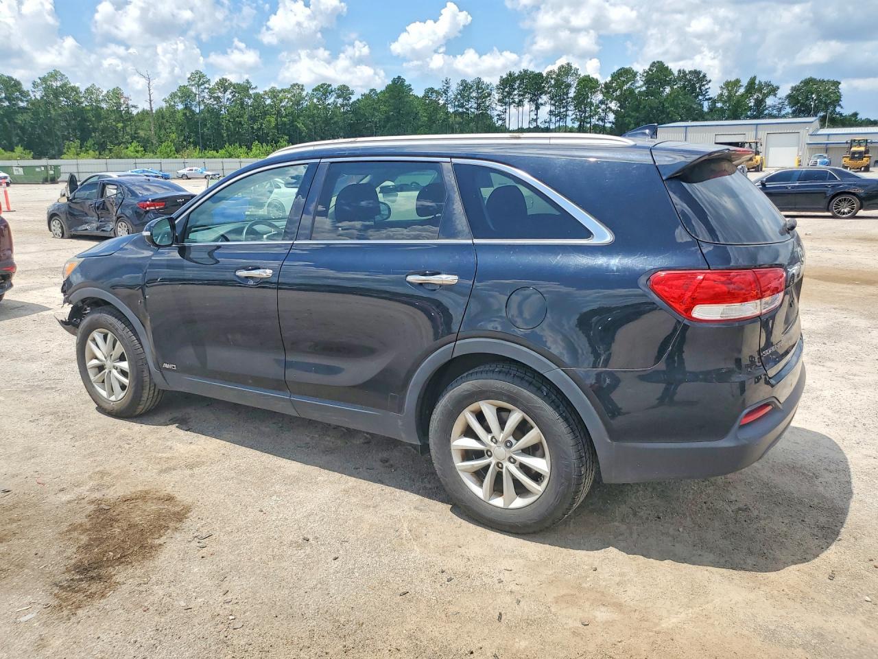 2017 Kia Sorento Lx - Image 2