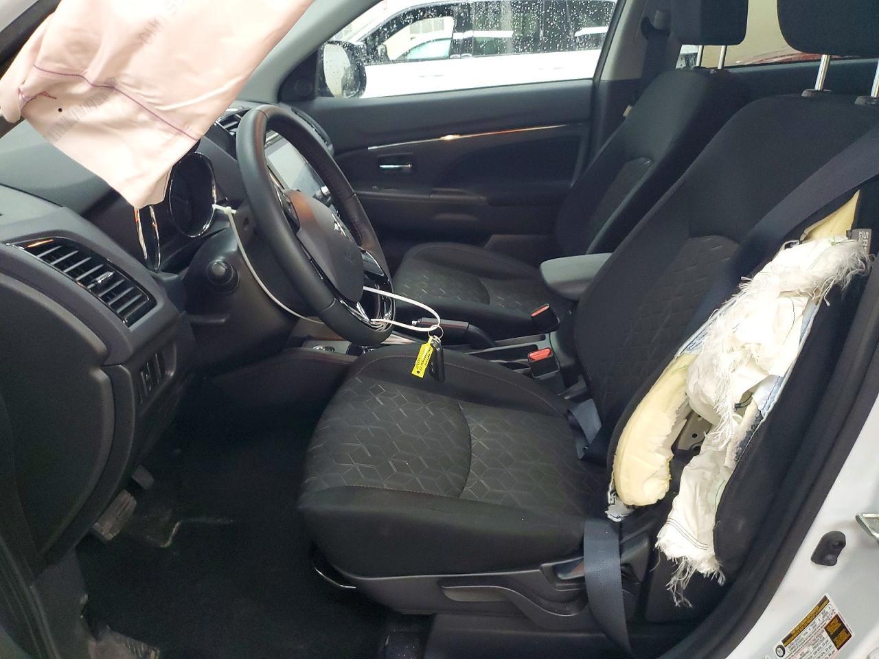2024 Mitsubishi Outlander Sport S/Se - Фото 7