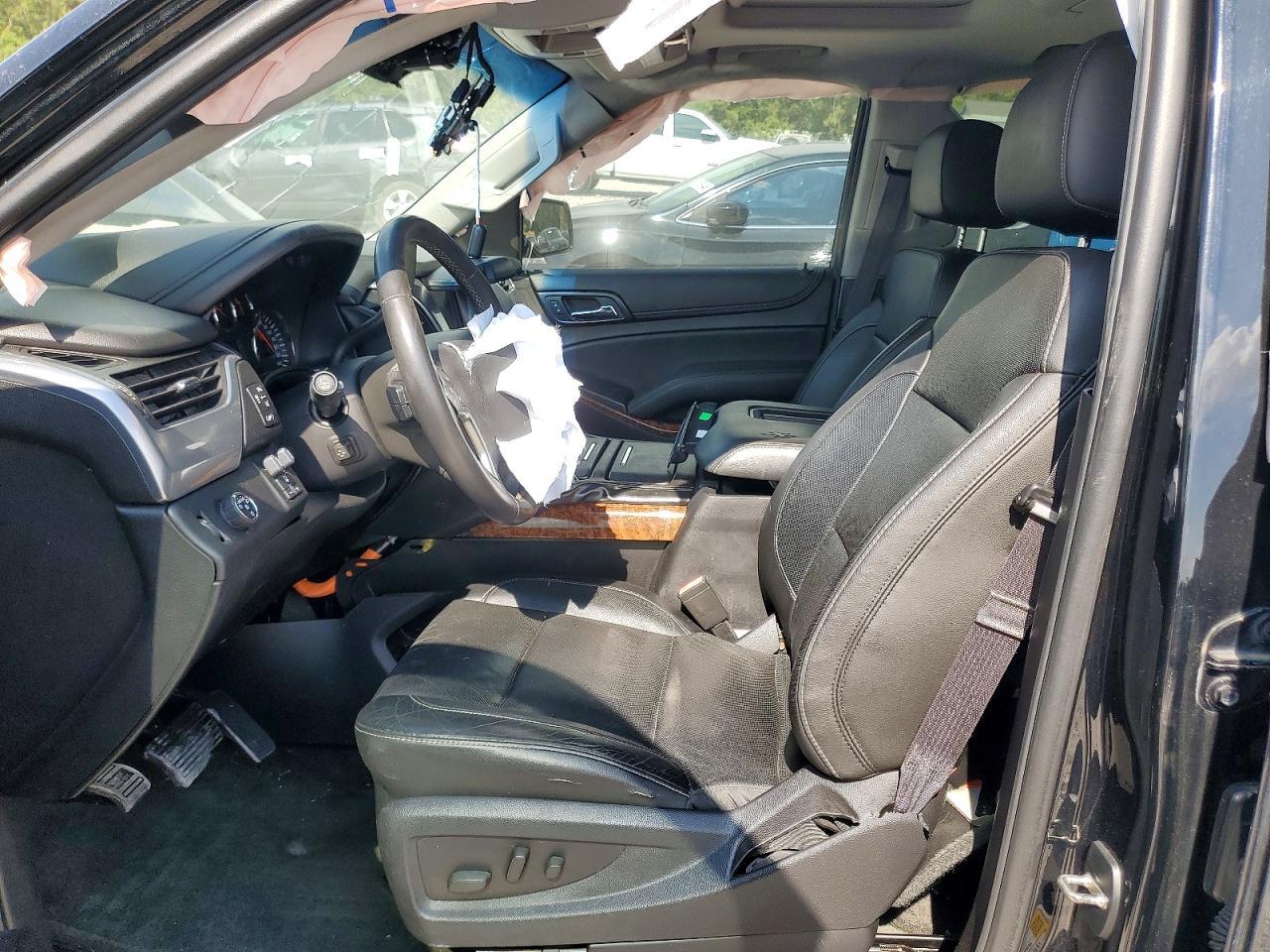 2015 Chevrolet Suburban C1500 Ltz - Image 7