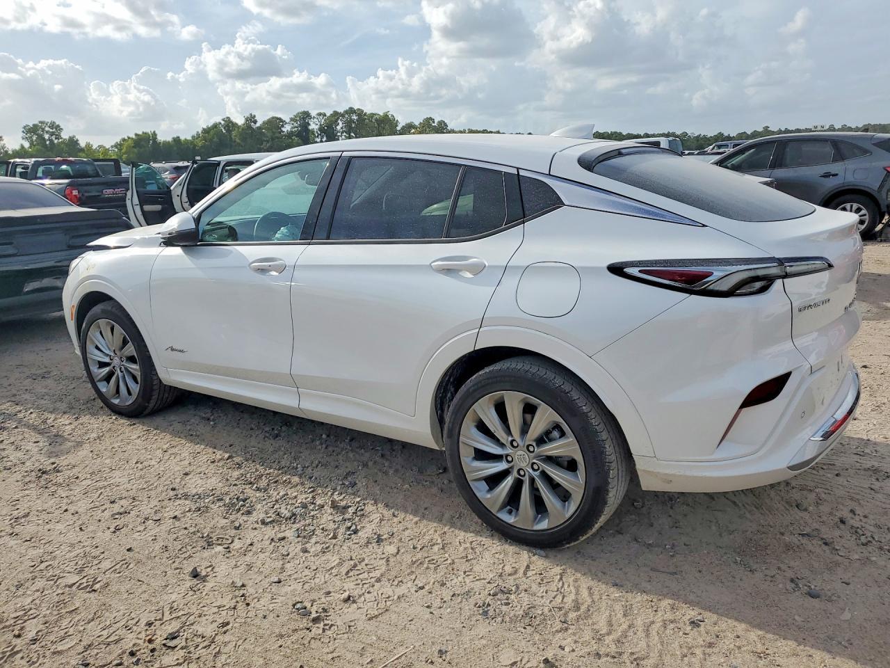 2026 Buick Envista Avenir - Фото 2