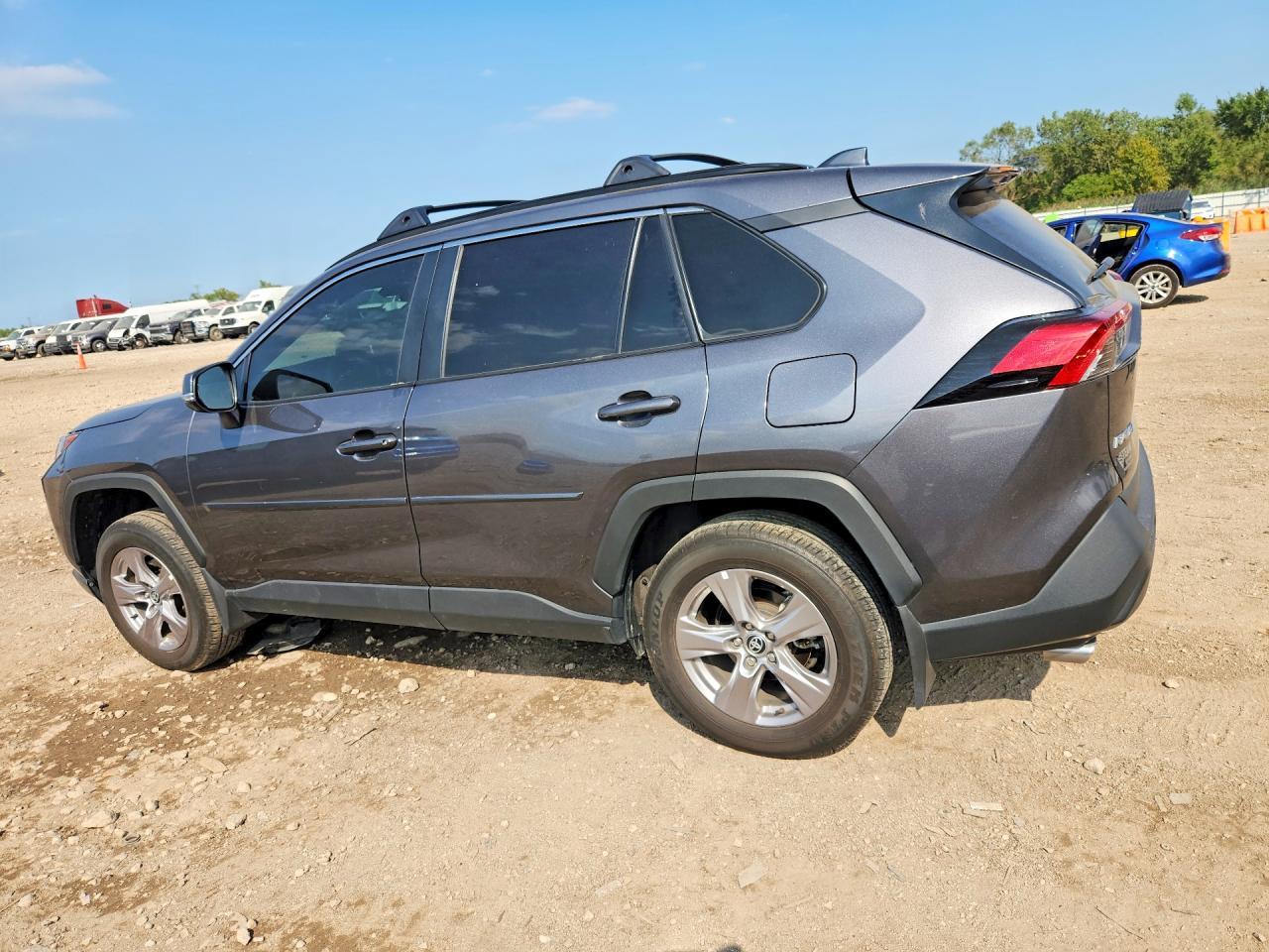 2024 Toyota Rav4 Xle - Фото 2