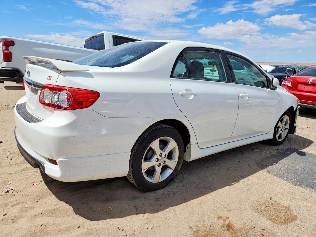 2013 Toyota Corolla S - Фото 3