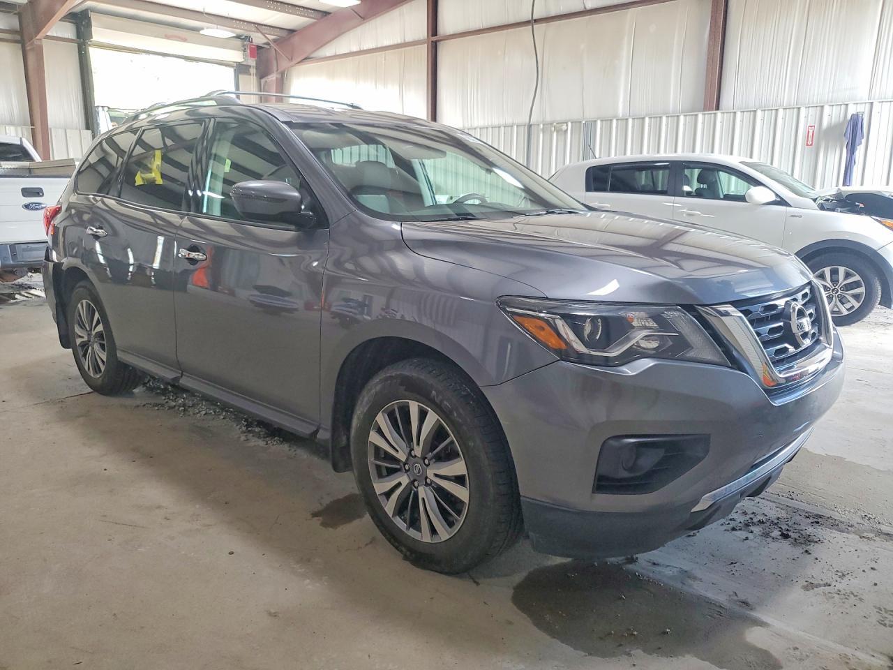 2018 Nissan Pathfinder S - Фото 4