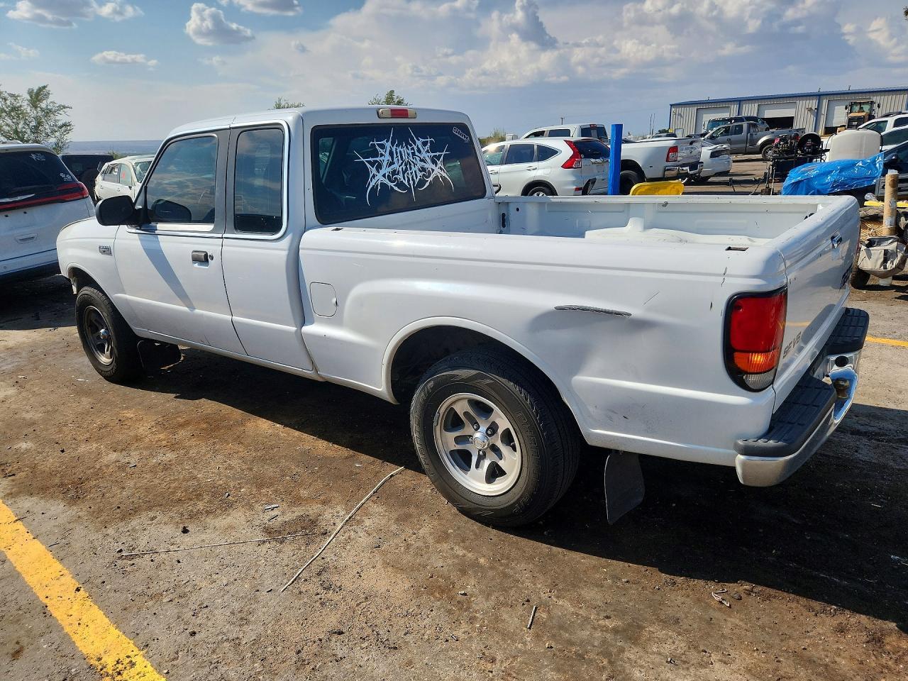 2000 Mazda B3000 Troy Lee Edition - Фото 2