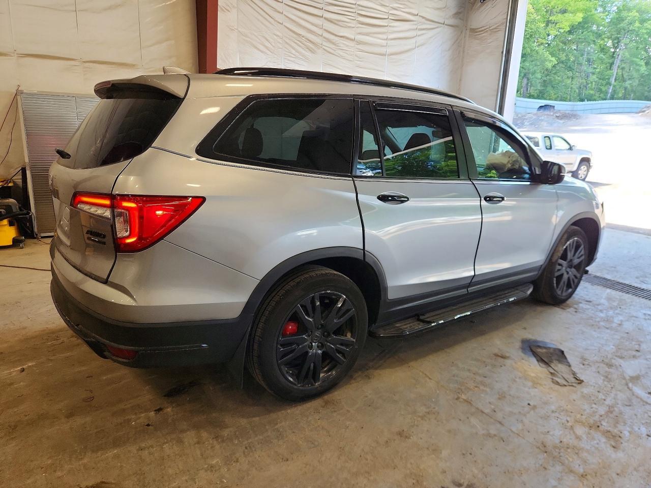 2022 Honda Pilot Se - Фото 3