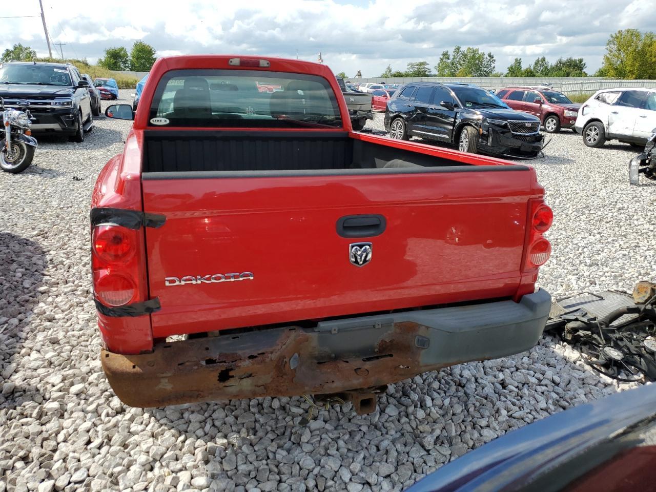 2005 Dodge Dakota St - Image 6