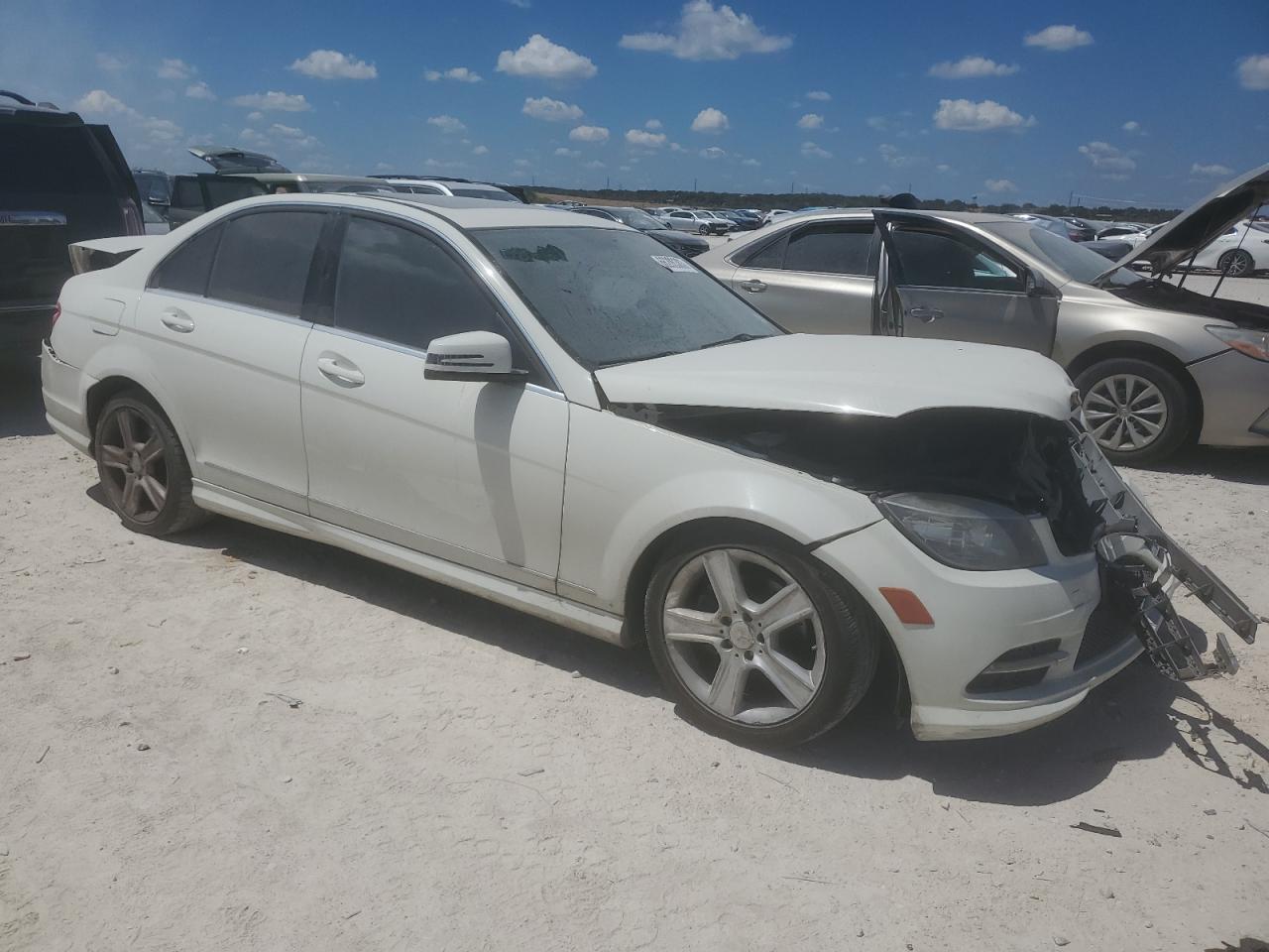 2011 Mercedes-Benz C 300 4Matic - Фото 4