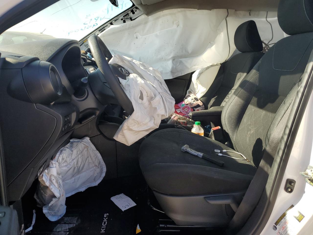 2020 Nissan Kicks S - Фото 7