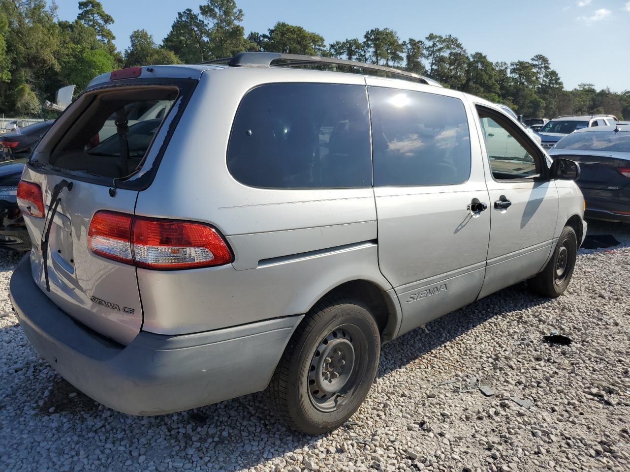 2003 Toyota Sienna Ce - Фото 3
