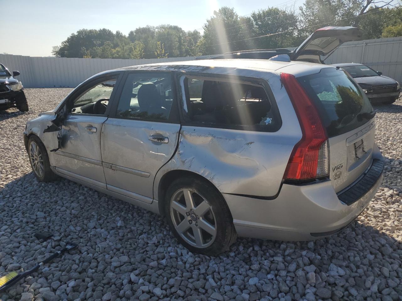 2010 Volvo V50 2.4I - Фото 2