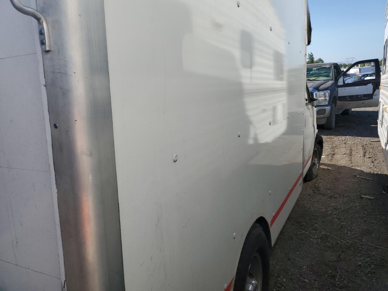 2022 GMC Savana Cutaway G3500 - Фото 4
