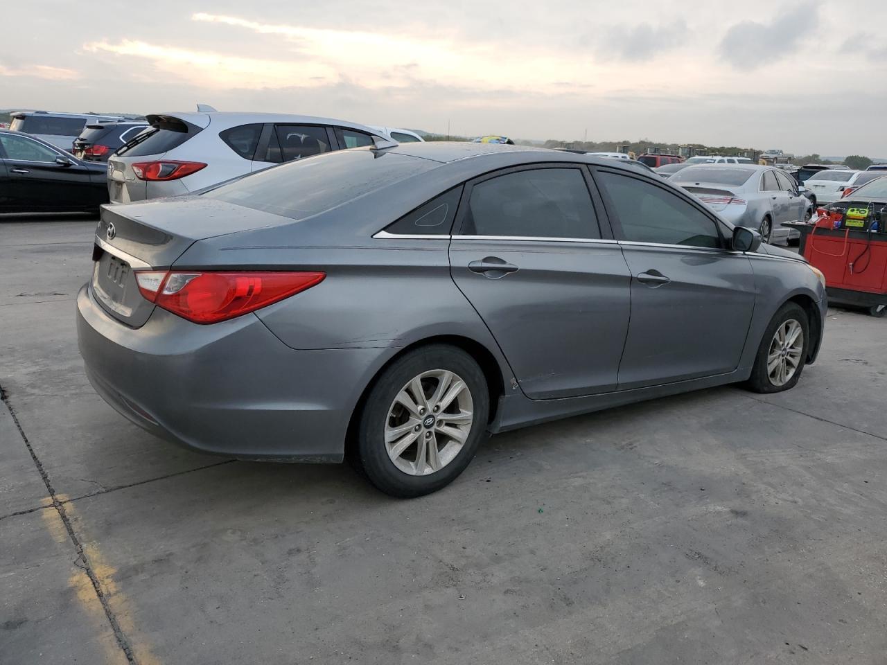 2012 Hyundai Sonata Gls - Фото 3