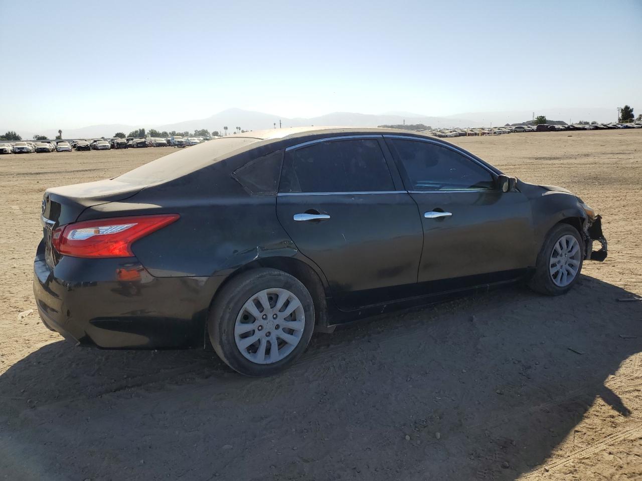 2016 Nissan Altima 2.5 - Фото 3