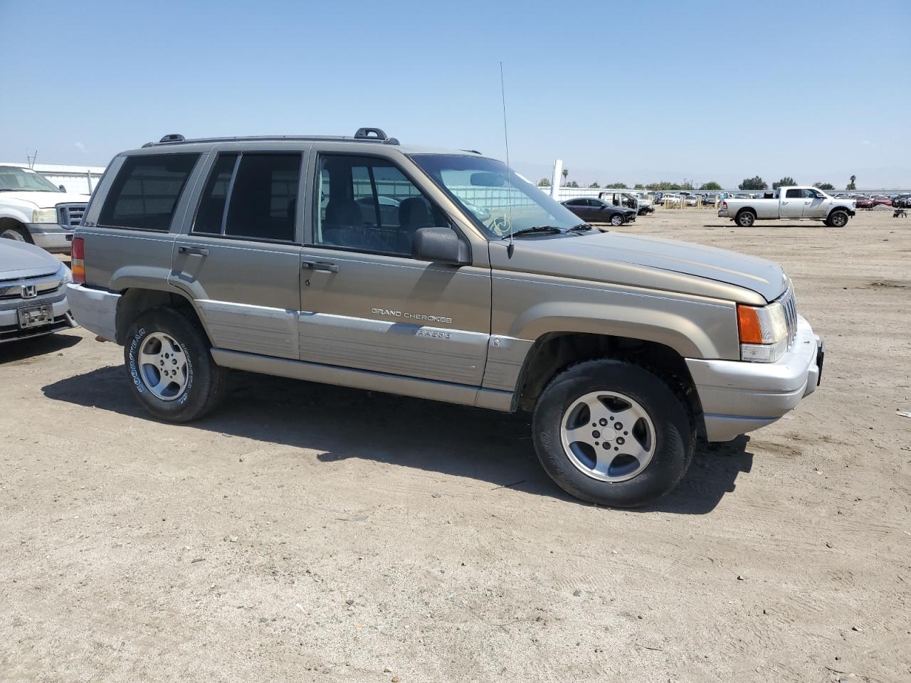 1997 Jeep Grand Cherokee Laredo - Фото 4