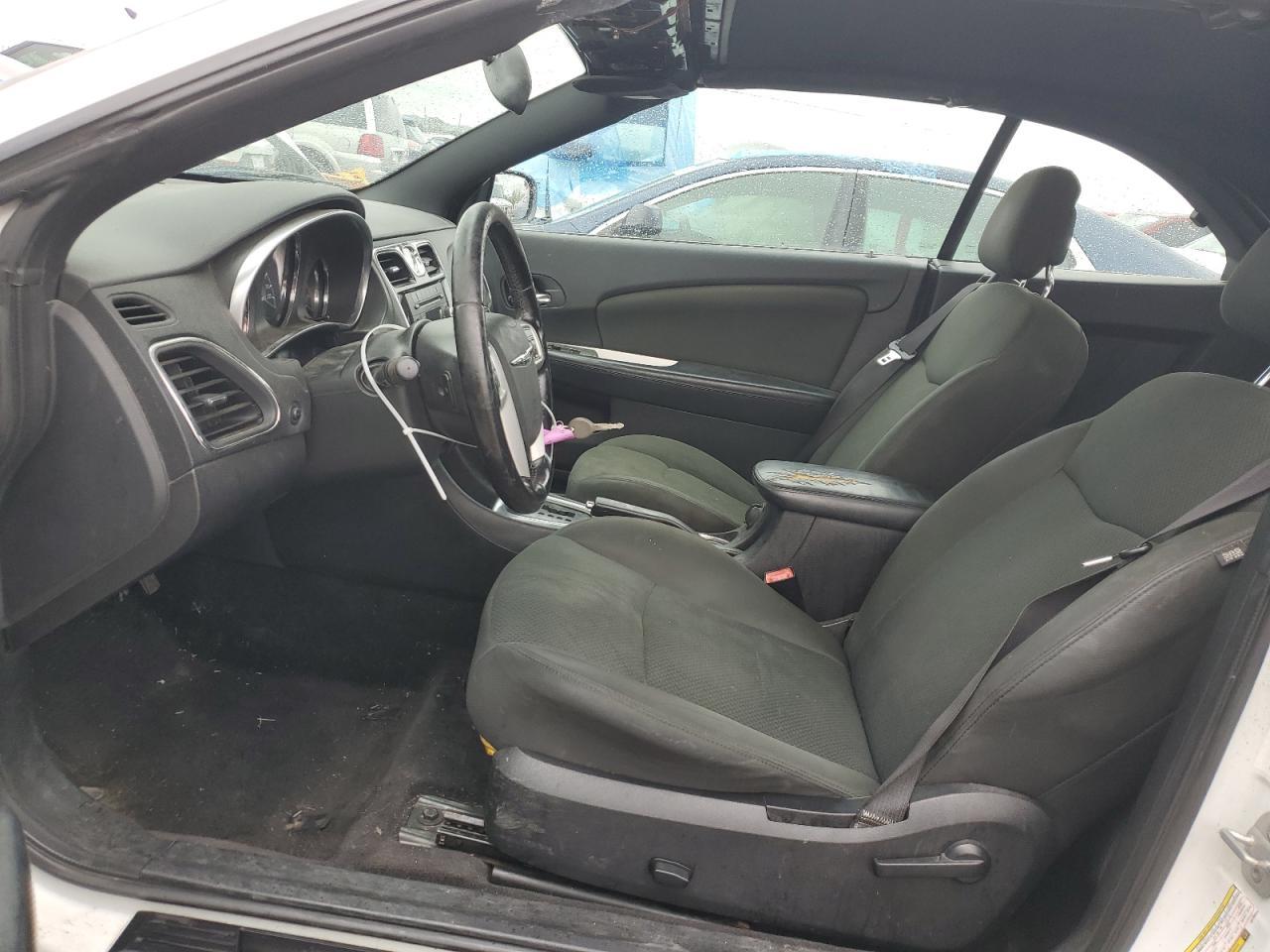 2012 Chrysler 200 Touring - Фото 7