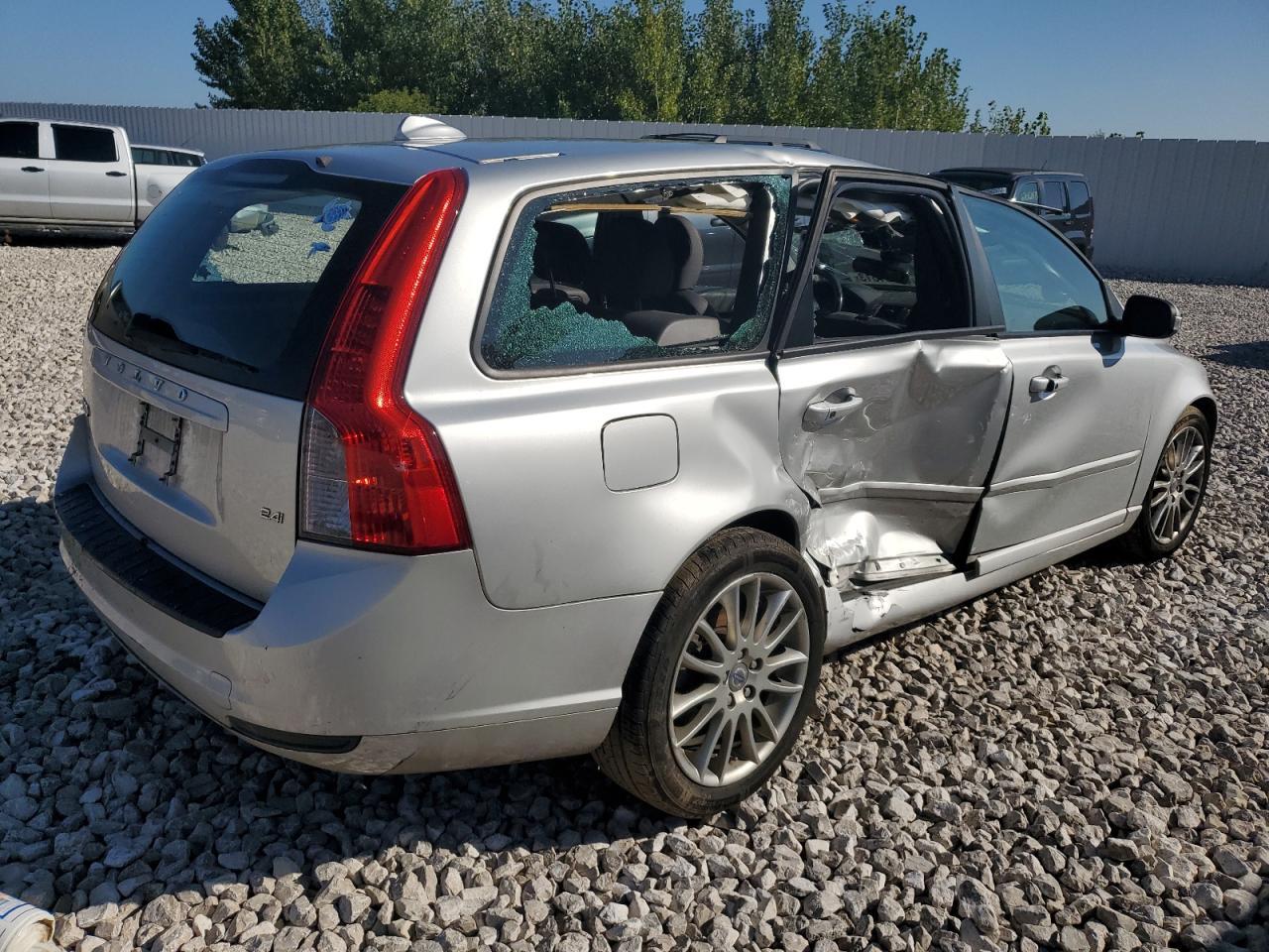 2010 Volvo V50 2.4I - Фото 3