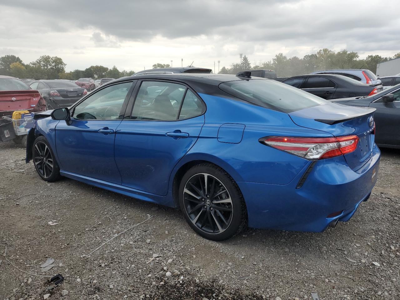 2019 Toyota Camry Xse - Image 2