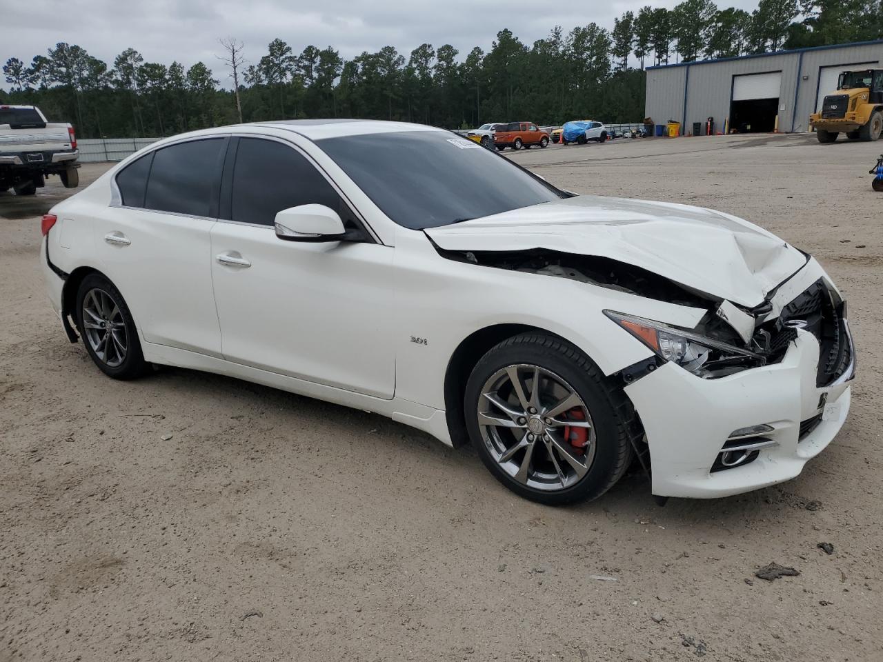 2017 Infiniti Q50 Premium - Image 4