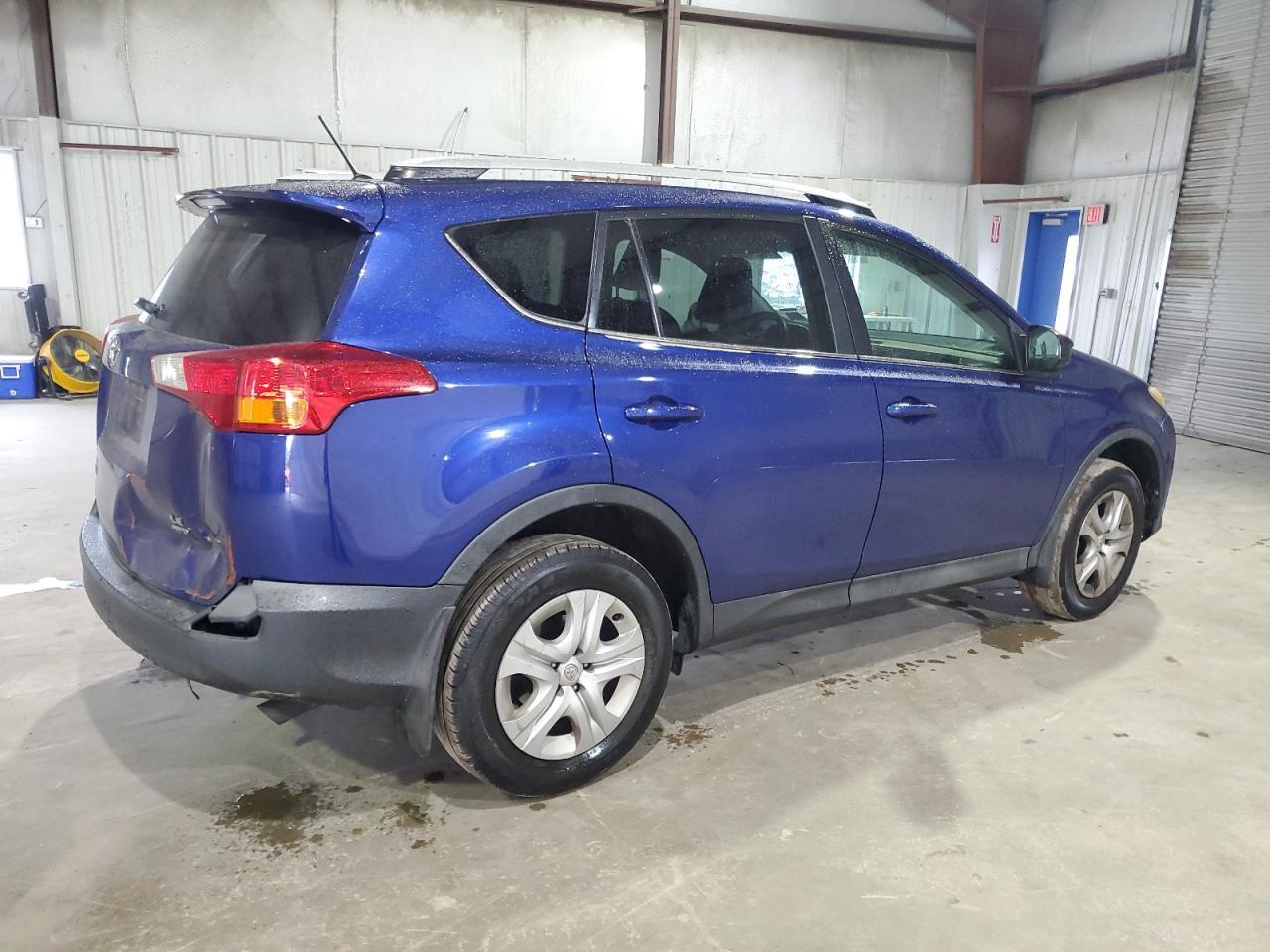2015 Toyota Rav4 Le - Фото 3